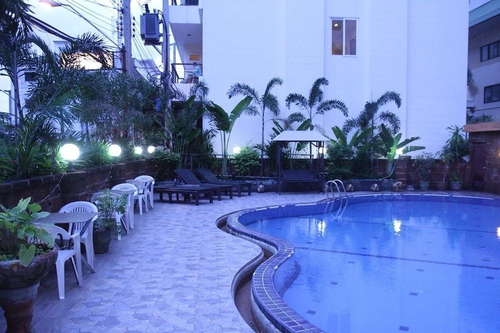 Eurostar International Hotel Ban Nong Tabaek Екстер'єр фото