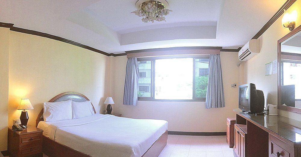 Eurostar International Hotel Ban Nong Tabaek Екстер'єр фото